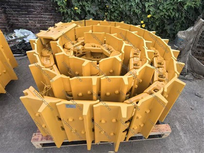 ГУСЕНИЧНАЯ ГРУППА TD25M С БАТШКАМИ 560X20,5MM 793140191 78515002 785-15-00250 793150002 30D5154